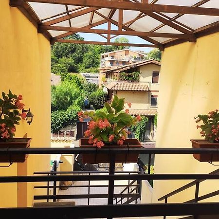 Large House 3 Floors City 'N Sea Vitinia Exterior foto