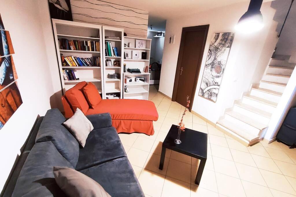Large House 3 Floors City 'N Sea Vitinia Exterior foto