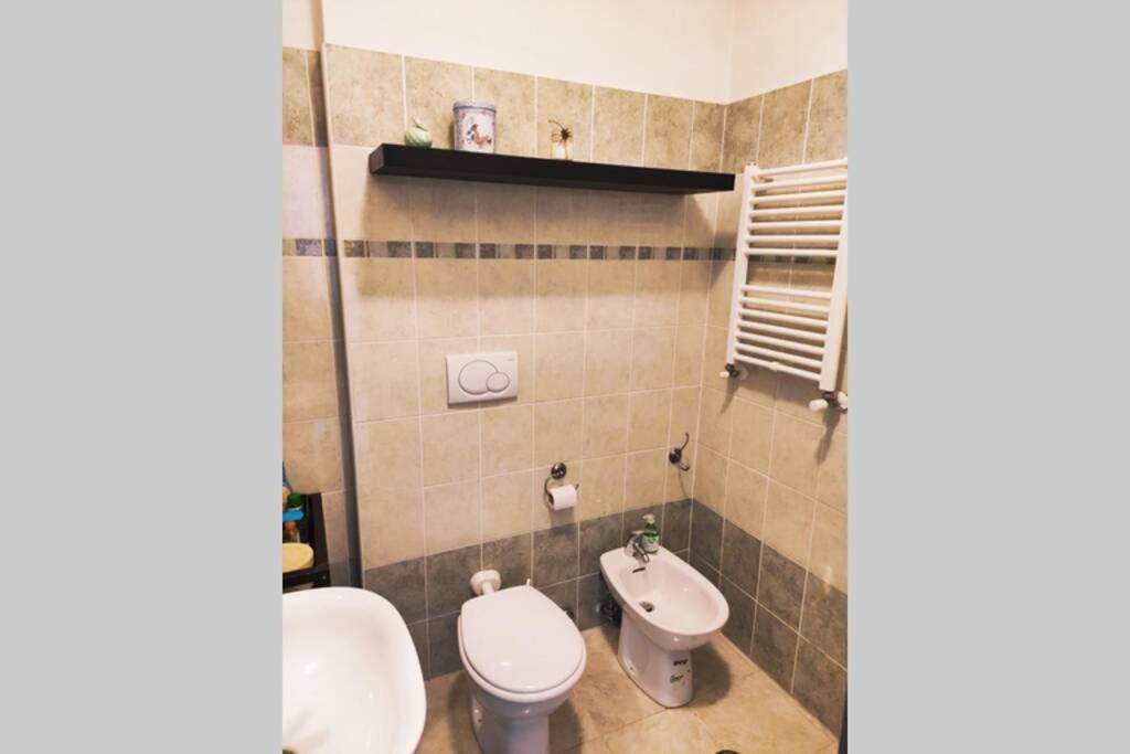 Large House 3 Floors City 'N Sea Vitinia Exterior foto